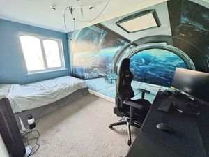 Photo 2- click for photo gallery